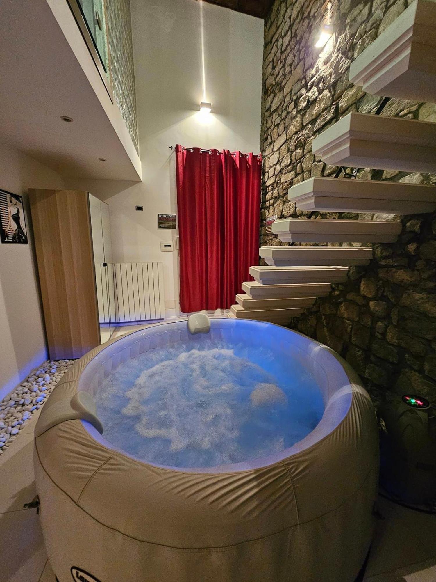 White Loft & Spa Viterbo Luaran gambar