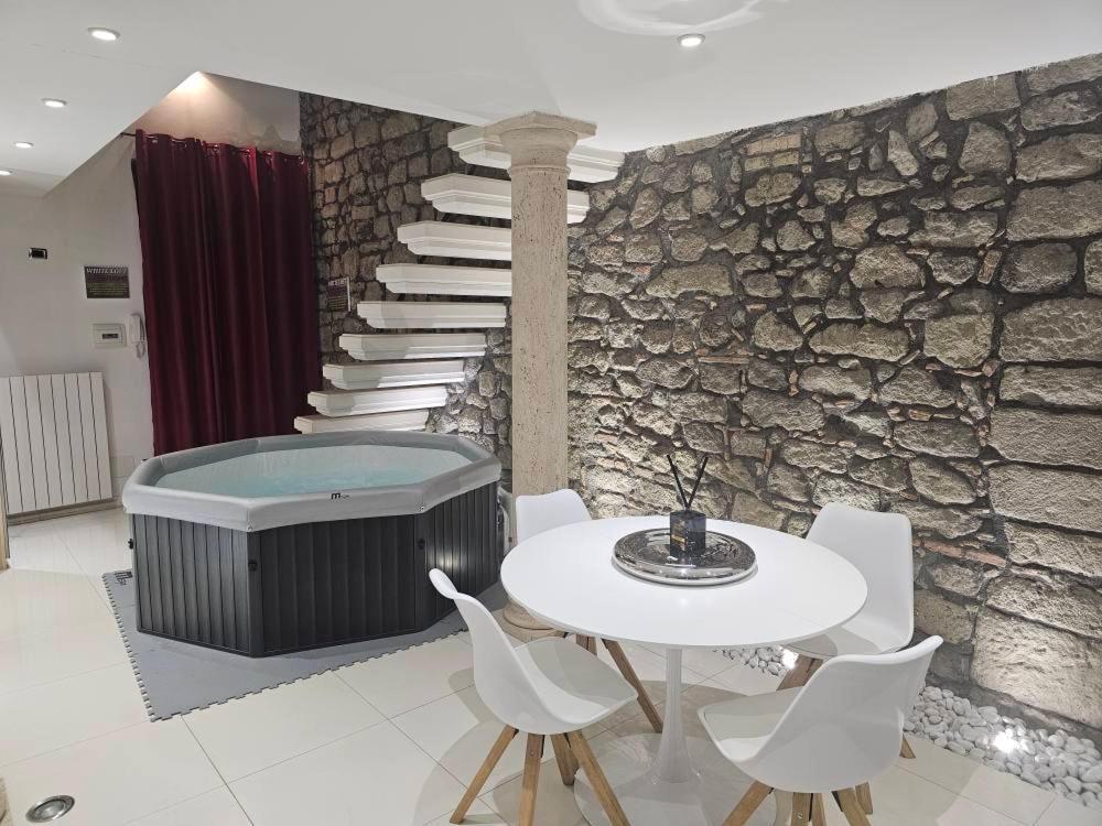 White Loft & Spa Viterbo Luaran gambar